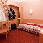 Junior By Max 70 Pensionat 3*