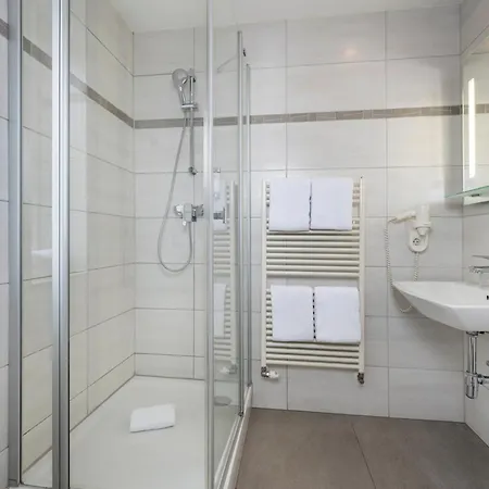 Gasthuis Junior By Max 70 3*